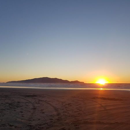 Near The Shore Waikanae Esterno foto